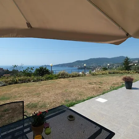 La Vista By Portofinovacanze Lägenhet Rapallo